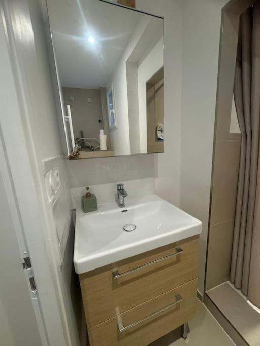Luxueux Appartement La Defense - Porte Maillot - Parc De Bagatelle - Jardin D'Acclimatation - 6 Pers Colombes  Bagian luar foto
